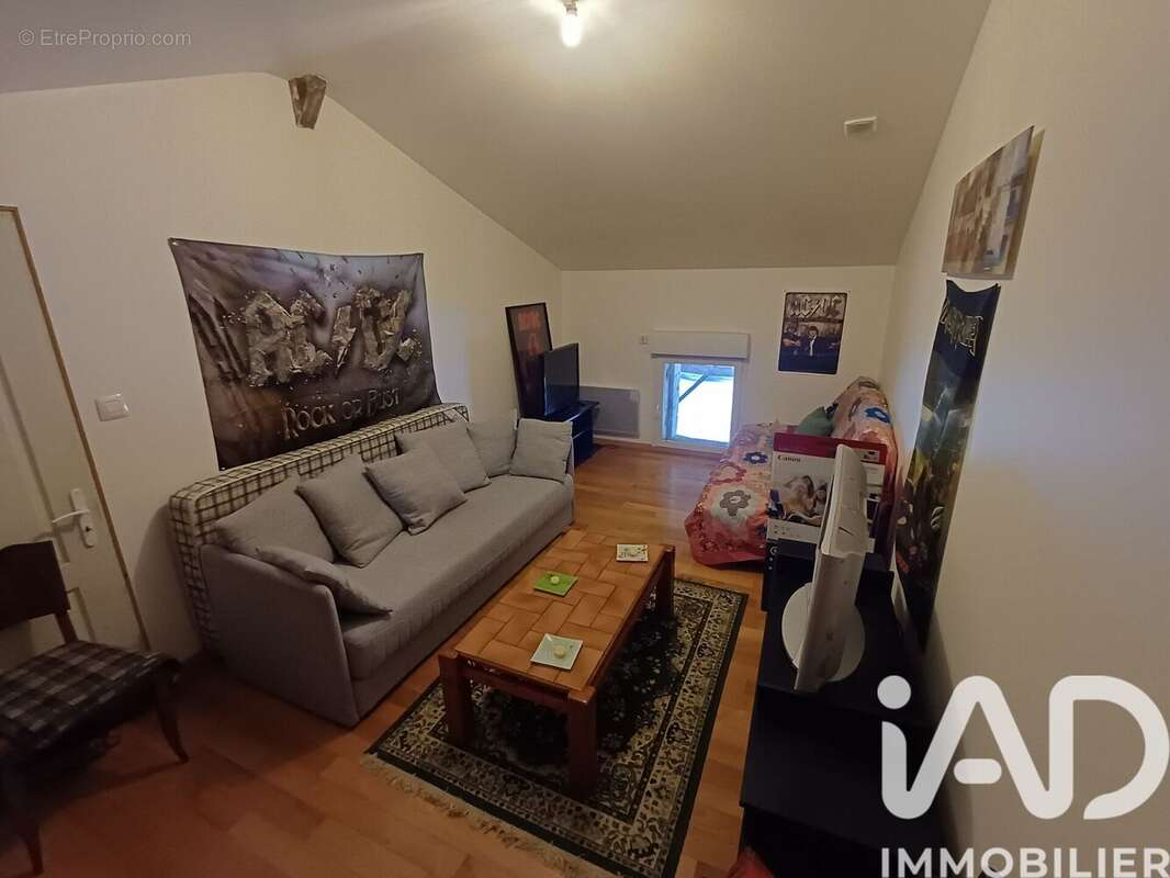 Maison 248 m² à Roumagne  - photo 8