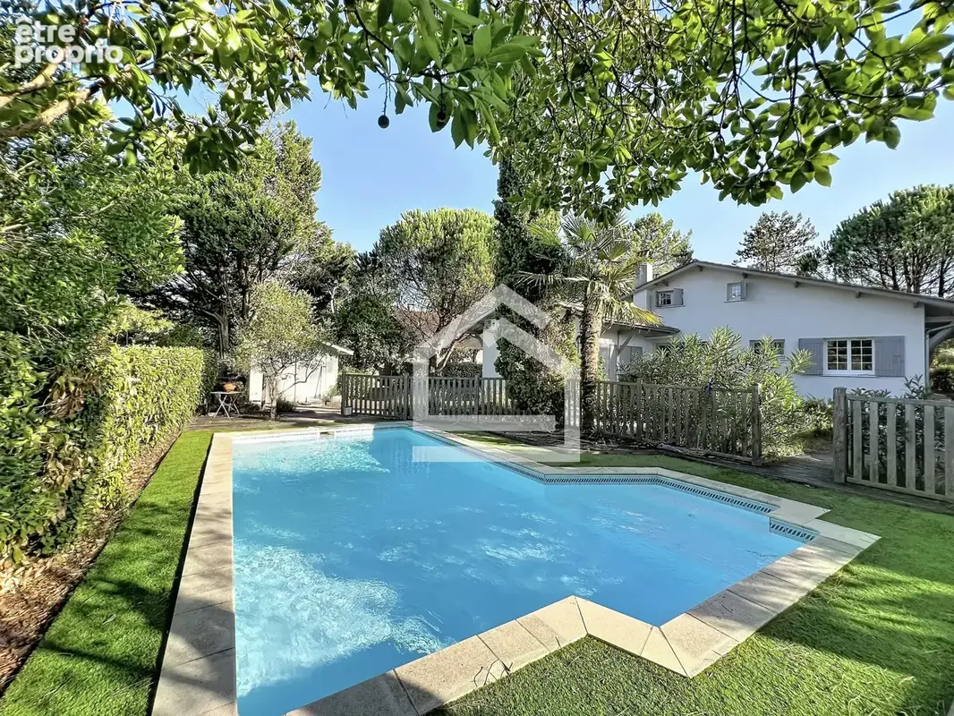 Saint Aubin de Médoc - Maison familiale en exclusivité avec piscine et garage - photo 2