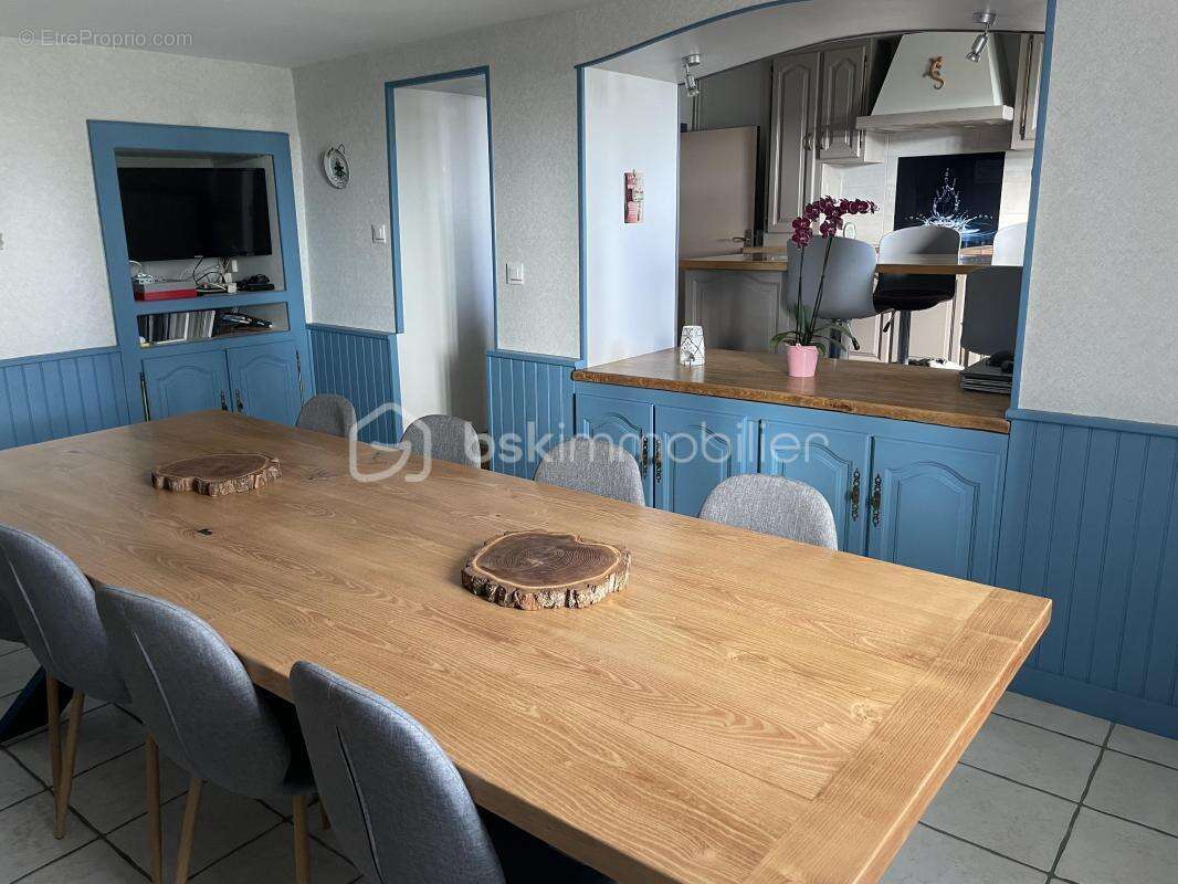Maison à LA TRIMOUILLE