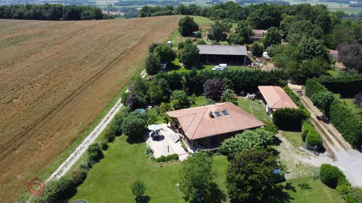 Maison à CASTELNAU-MAGNOAC