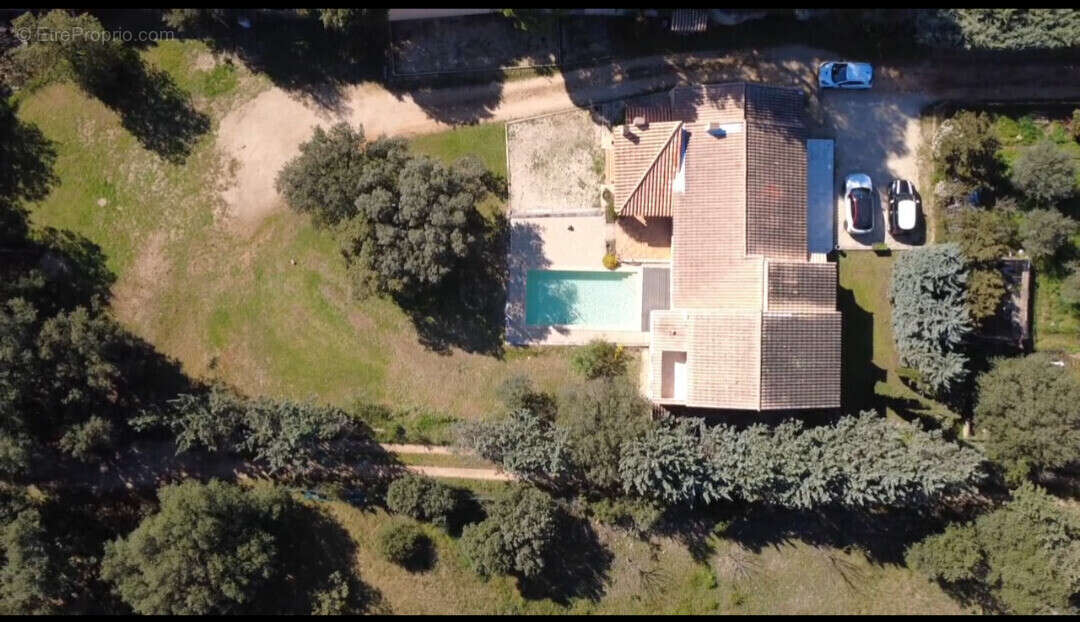 Maison à LAURIS