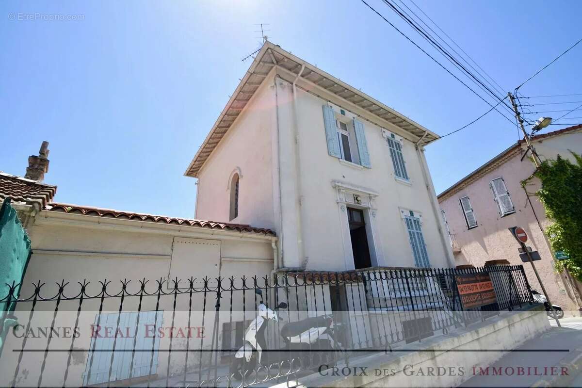 Appartement à LE CANNET