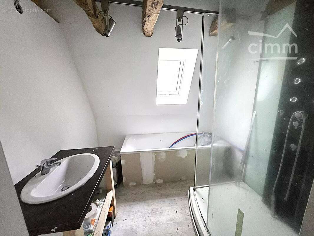 Maison à CARSAC-AILLAC