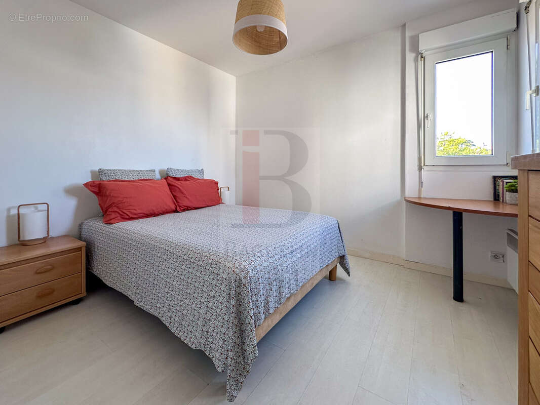 Appartement à FOURAS