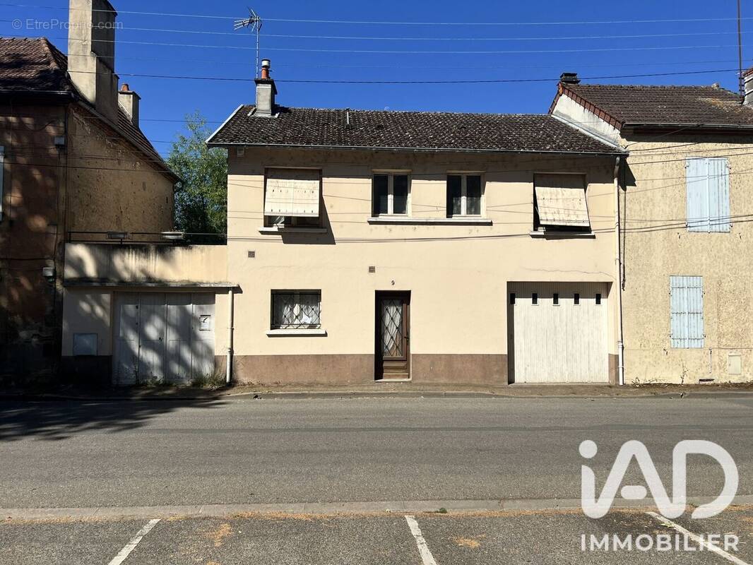 Photo 1 - Maison à MOULINS