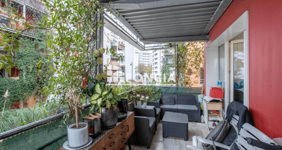 Appartement à L'ILE-SAINT-DENIS