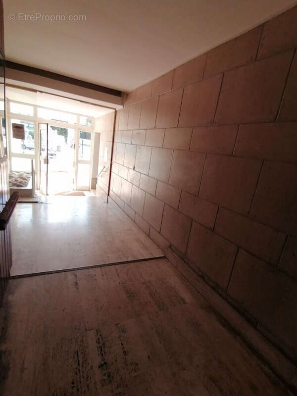 Montpellier - Les Aiguerelles - Studio 19 m² - photo 6