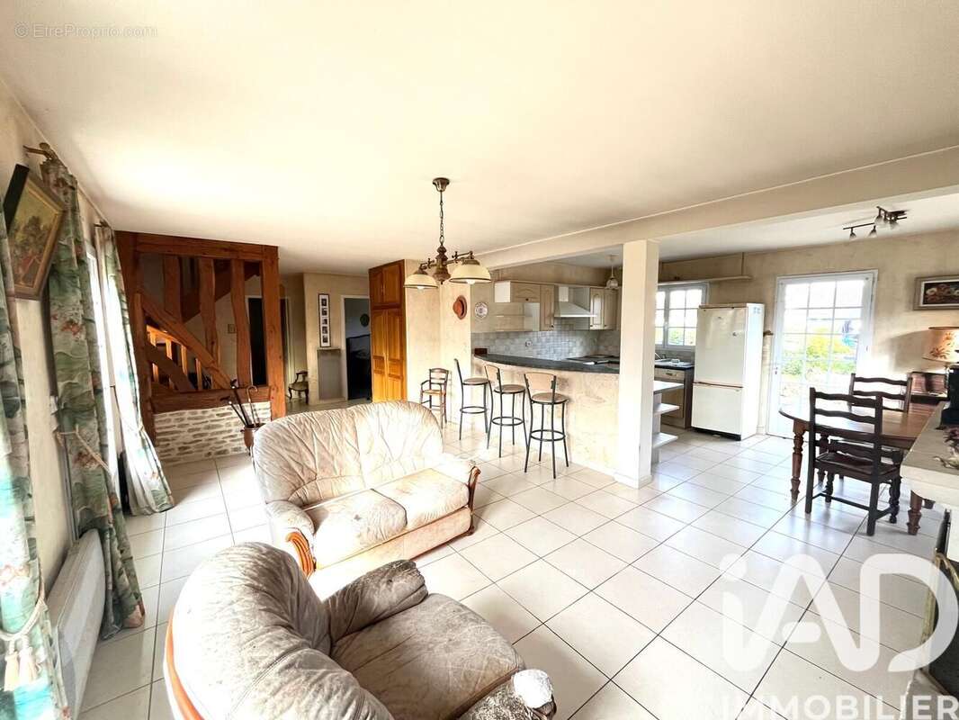 Photo 6 - Maison à CREVECOEUR-EN-AUGE