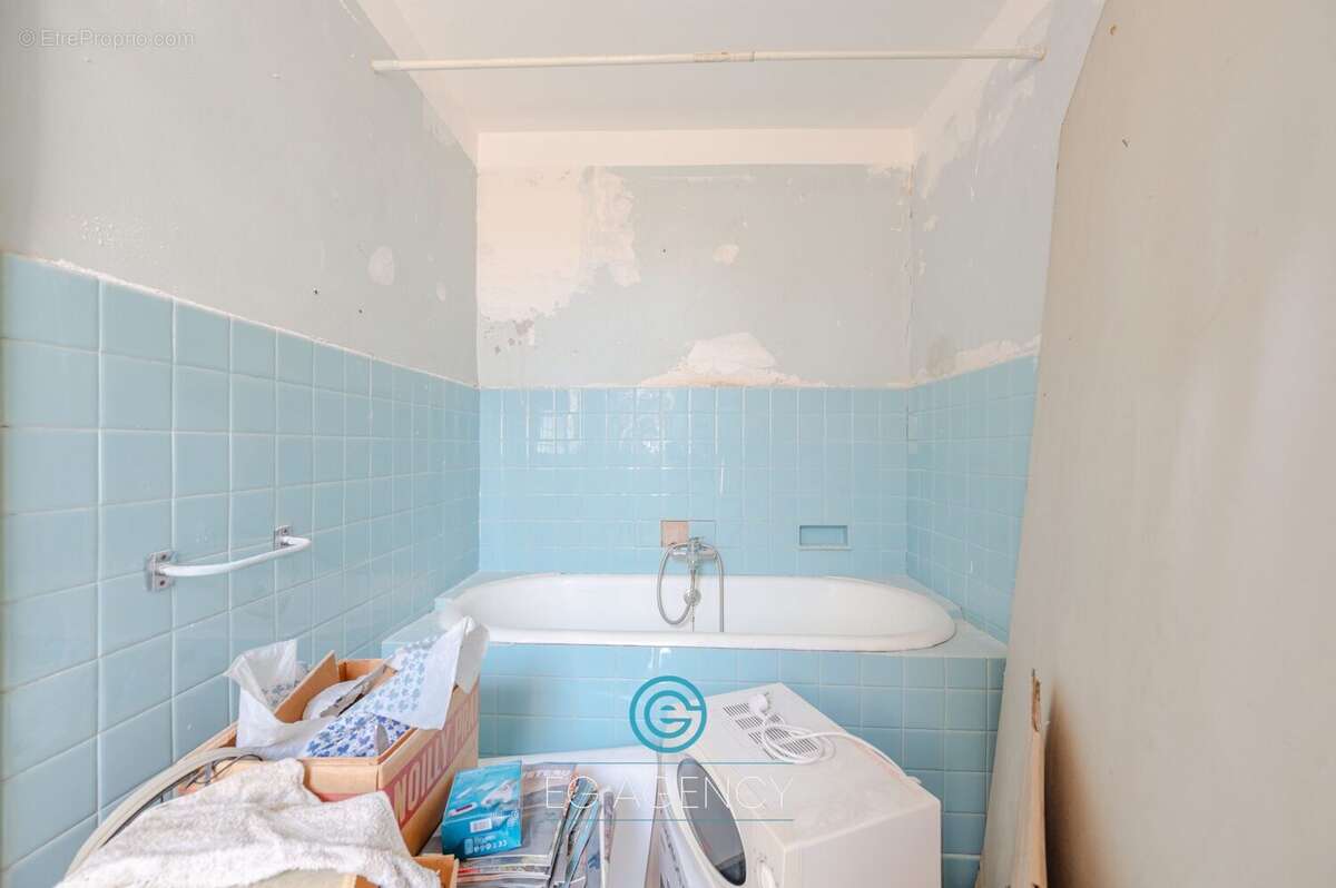Maison 280 m² à Marseille-12e  - photo 6