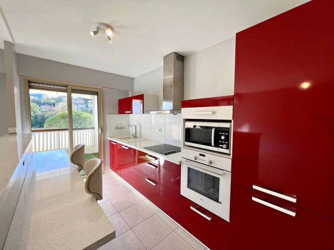 Appartement à VENCE