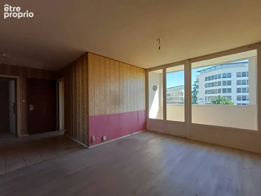 Appartement à LYON-8E