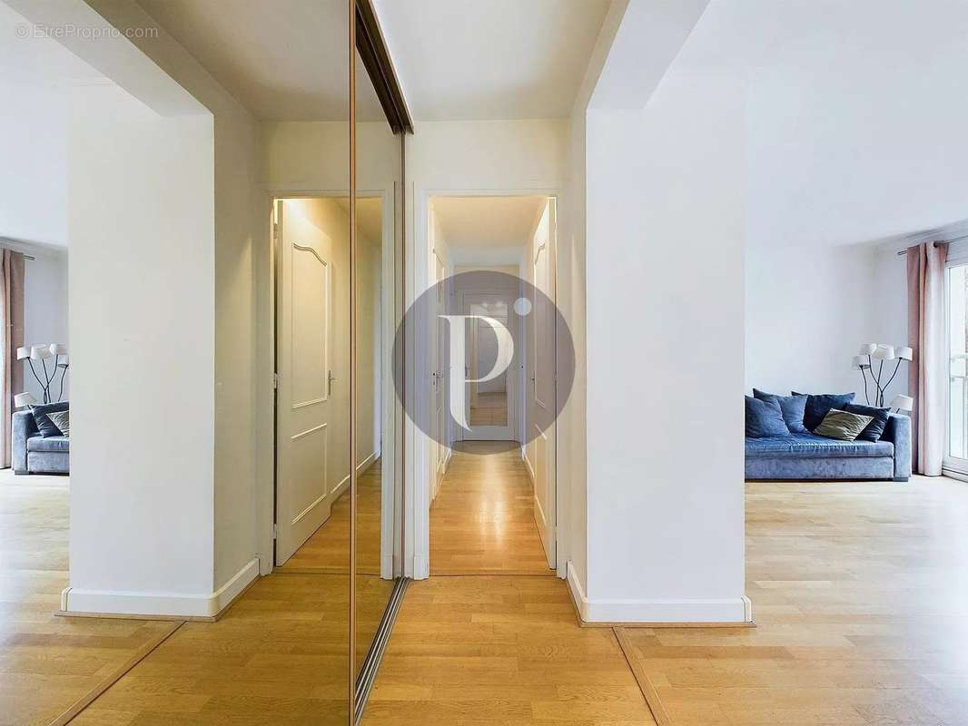 Appartement à FRESNES