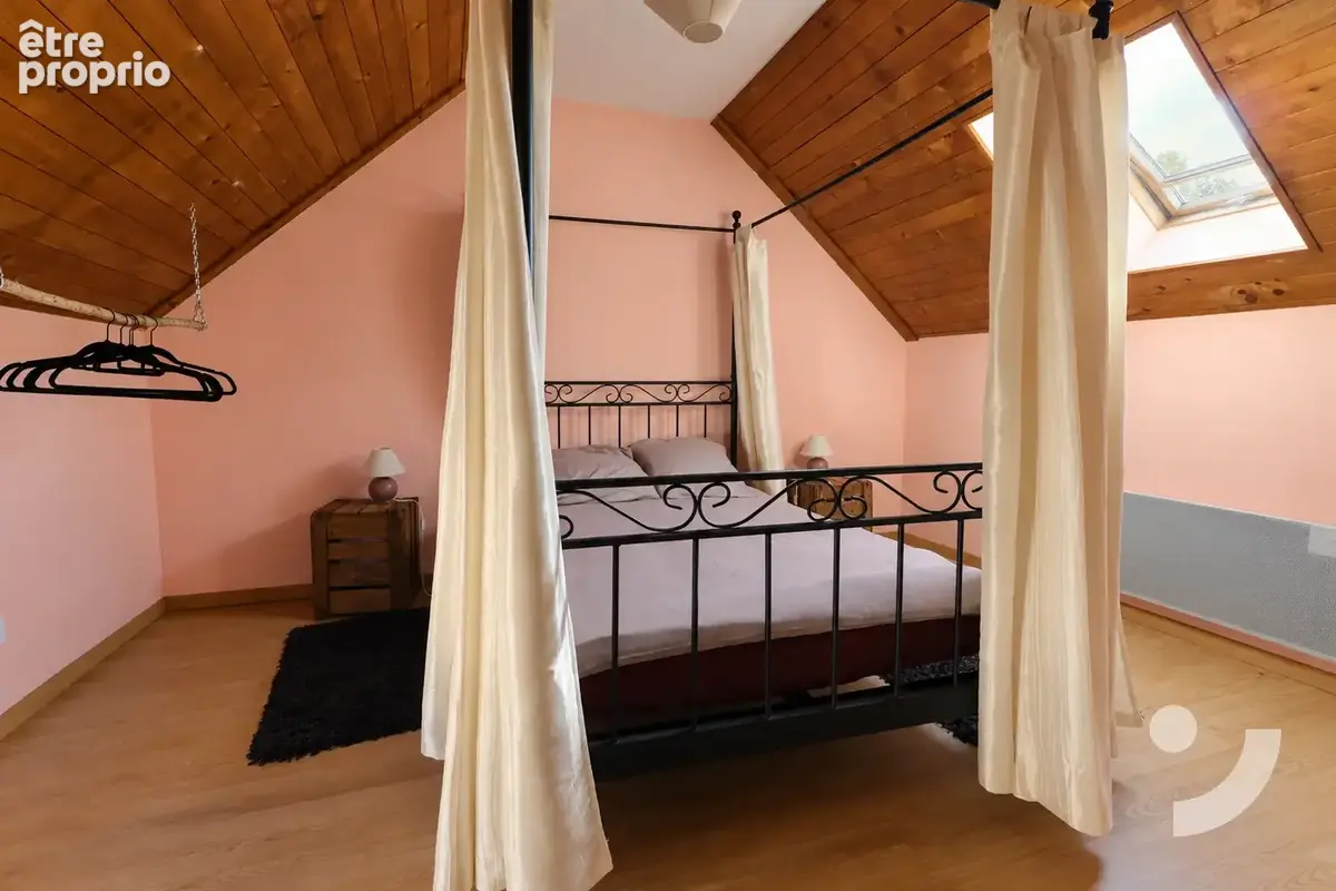 Maison en pierre   205 m2 avec second logement attenant - photo 15