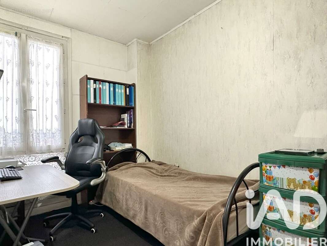 Photo 2 - Appartement à LA COURNEUVE