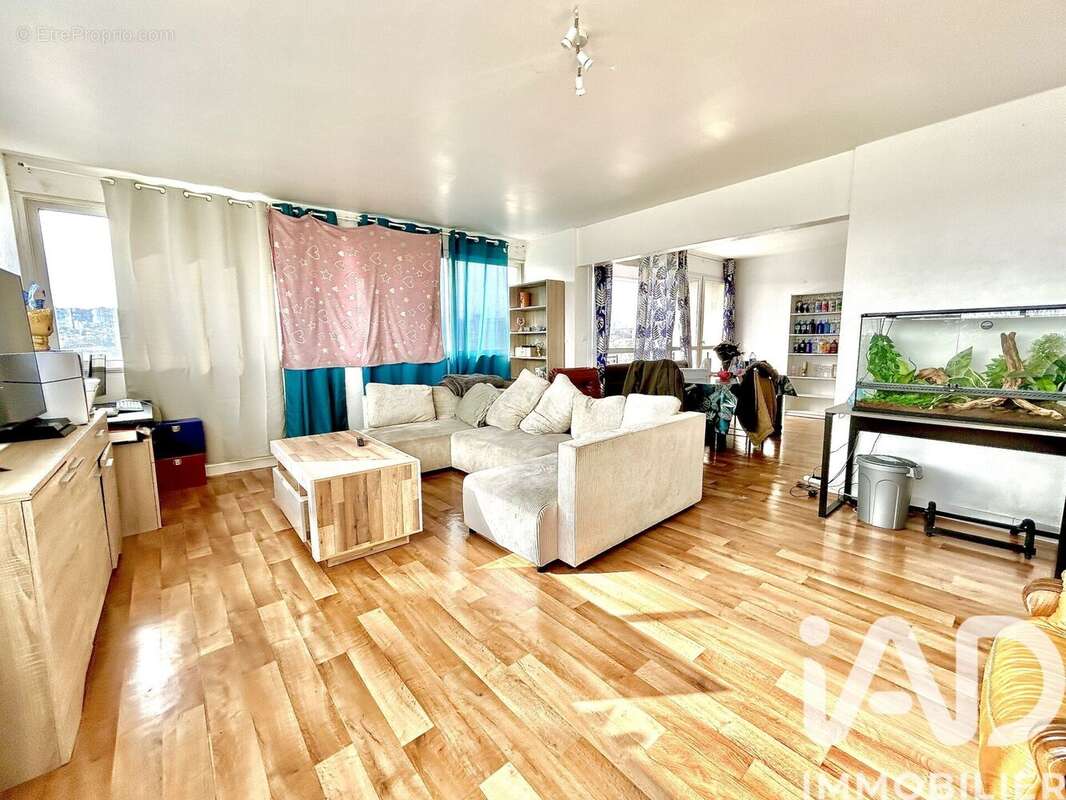 Photo 2 - Appartement à SENS