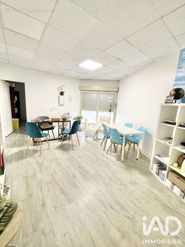 Commerce 77 m² à Chilly-Mazarin  - photo 5