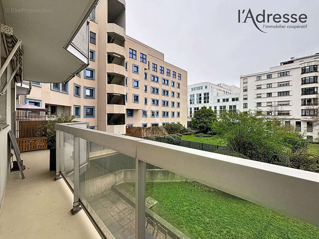 Appartement à SURESNES