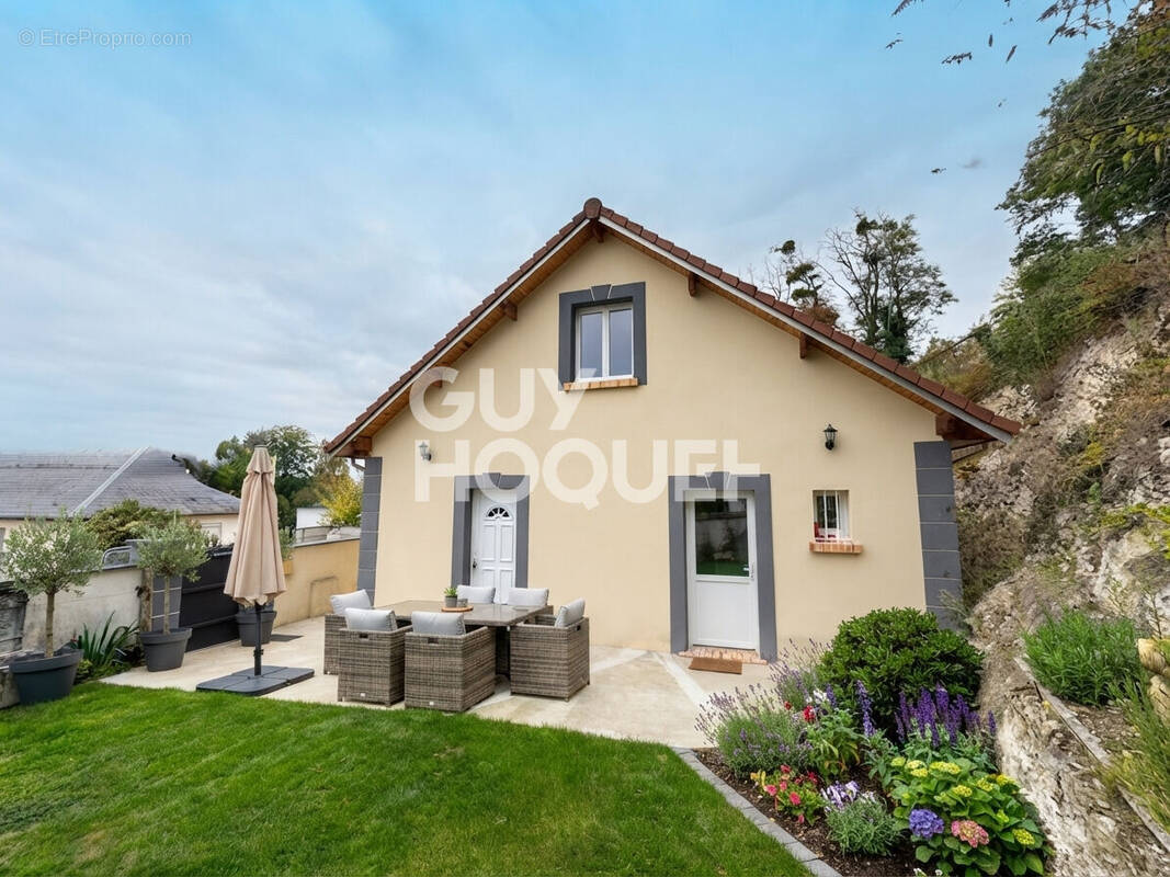 Maison à EZY-SUR-EURE