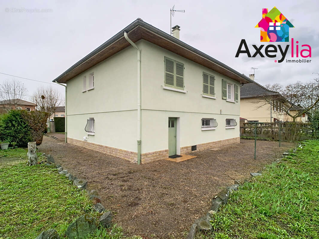 A vendre- roanne arsenal-maison sur terrain de 750 m2 - photo 2