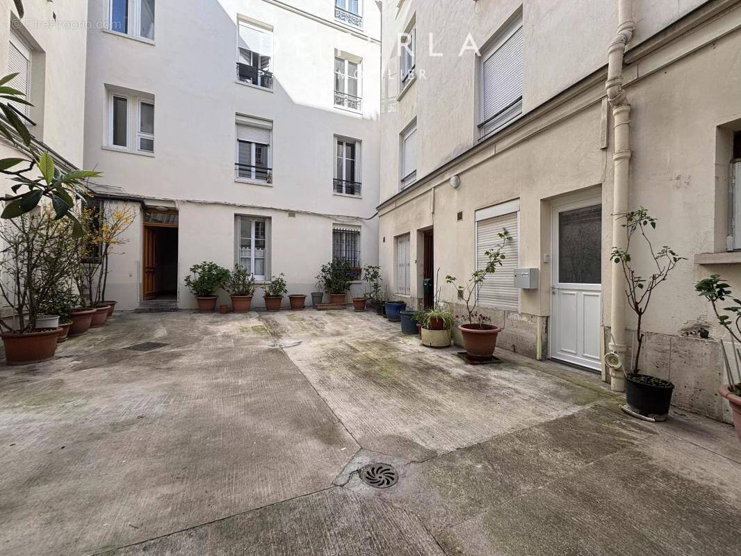 Appartement à PARIS-15E