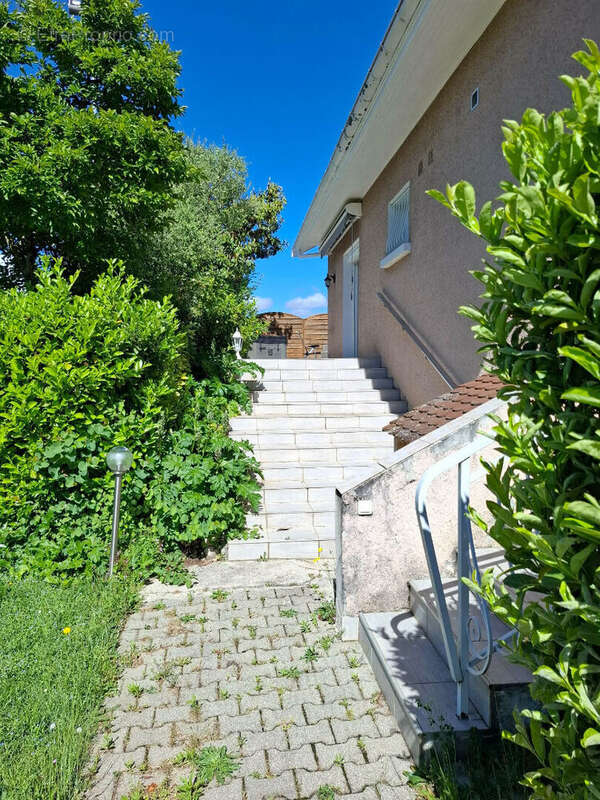 Maison à LES AVENIERES