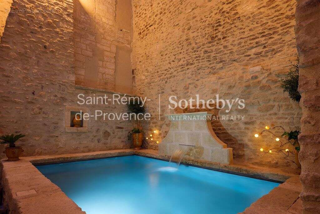 Maison à SAINT-REMY-DE-PROVENCE