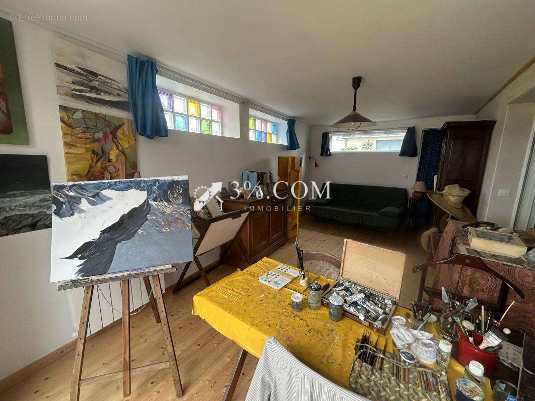 Maison à LA TURBALLE