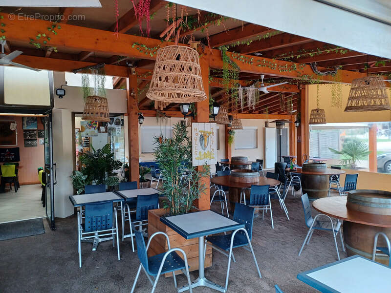 Commerce à MARGUESTAU