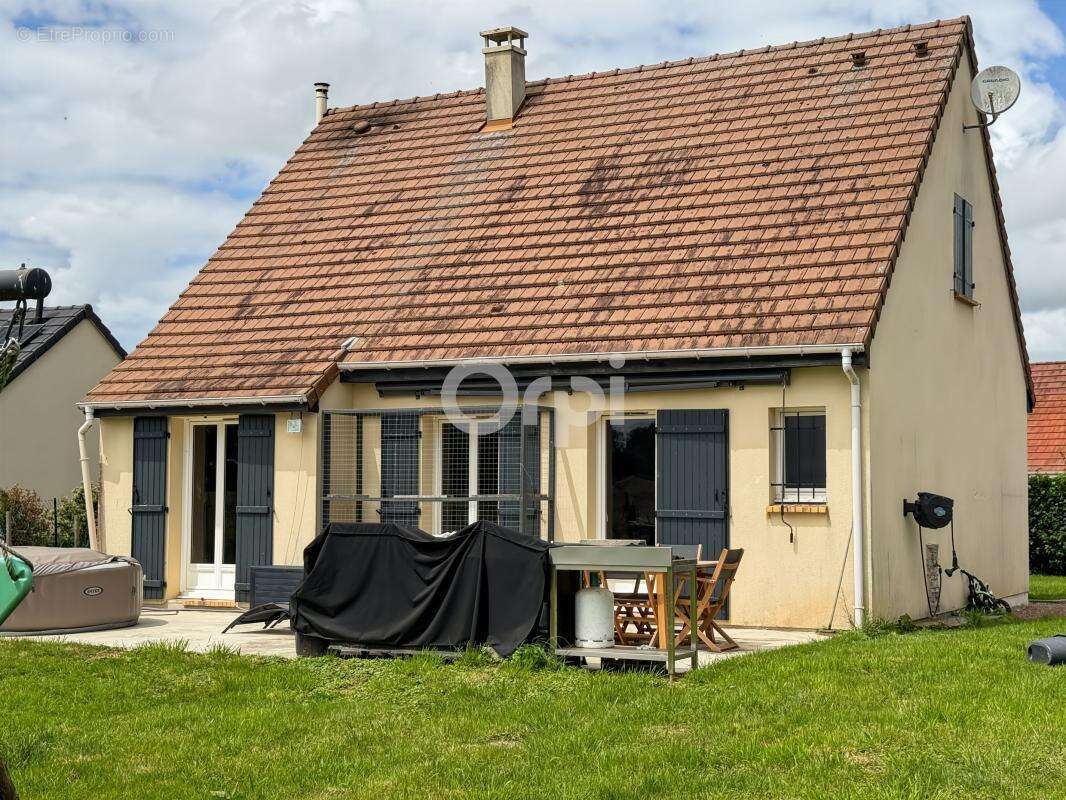 Maison à BEAUMESNIL