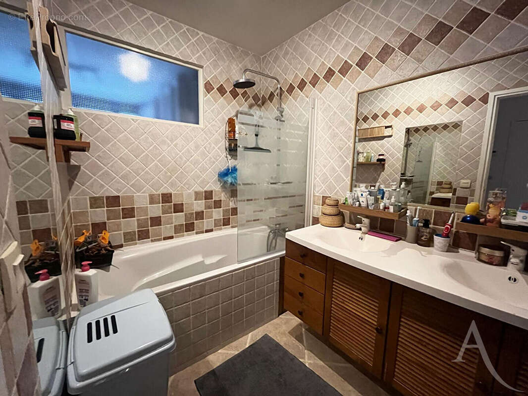 Maison à ROSNY-SOUS-BOIS