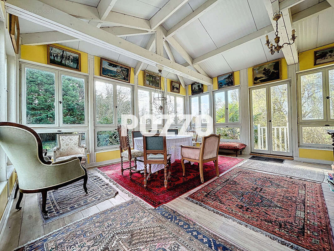 VENTE d'une maison T16 (439 m²) au MESNIL - propriété d'exception - deux habitations - 4 hectares - photo 5