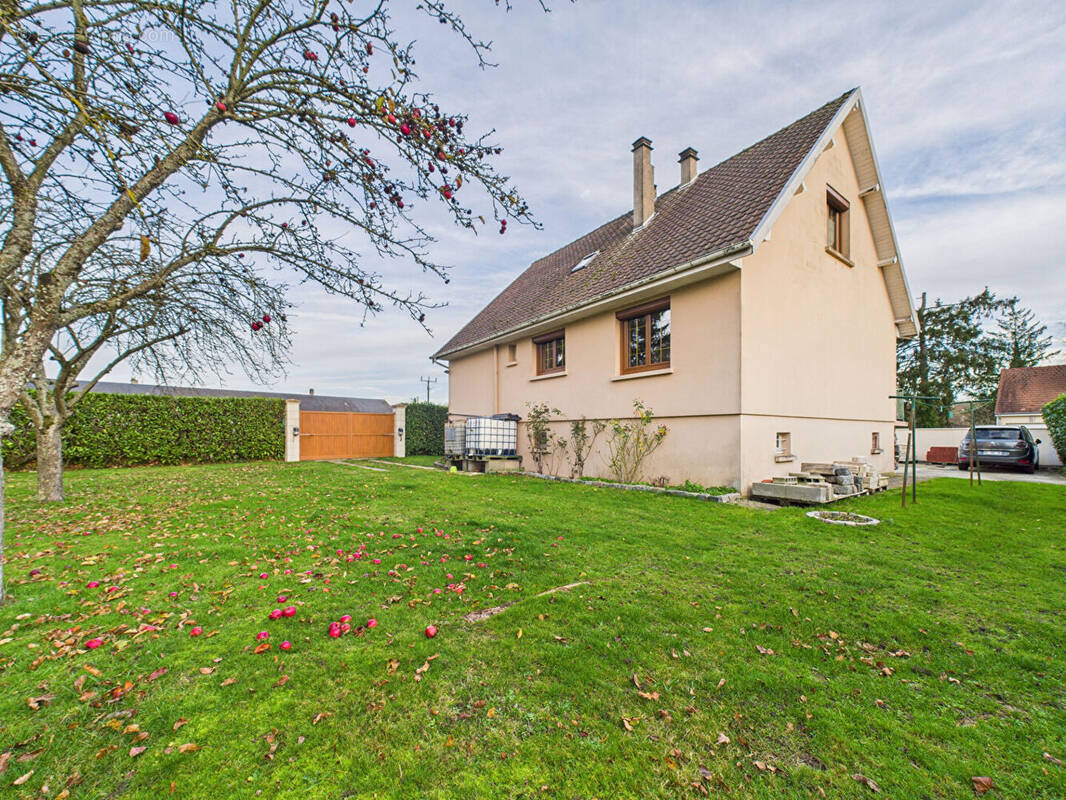 Maison à LE THUIT-SIGNOL