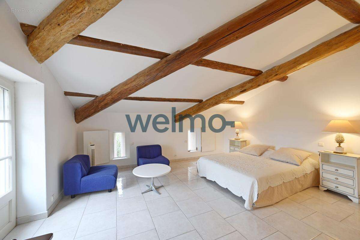 Maison à VAISON-LA-ROMAINE