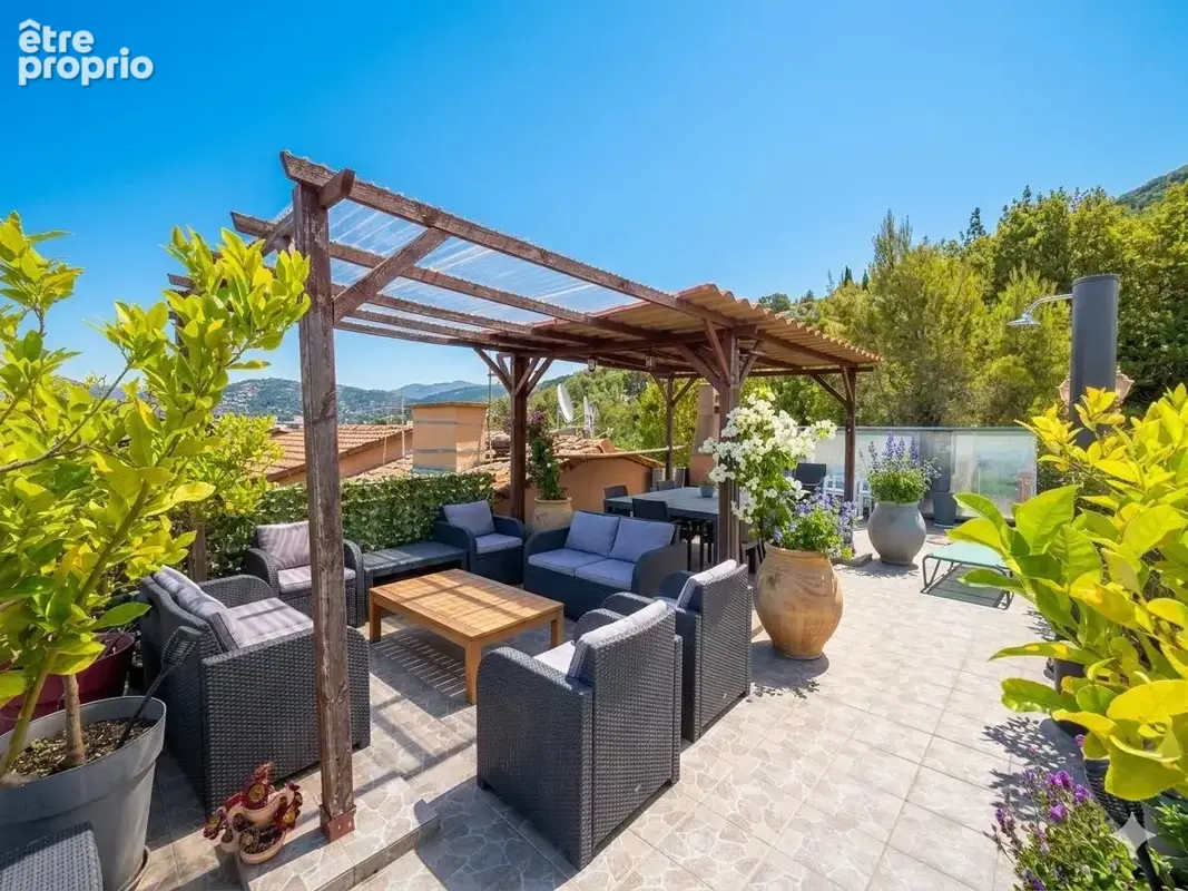 RARE   Duplex avec rooftop privatif de 55 m2 à La Trinité, aux portes de Nice - photo 3