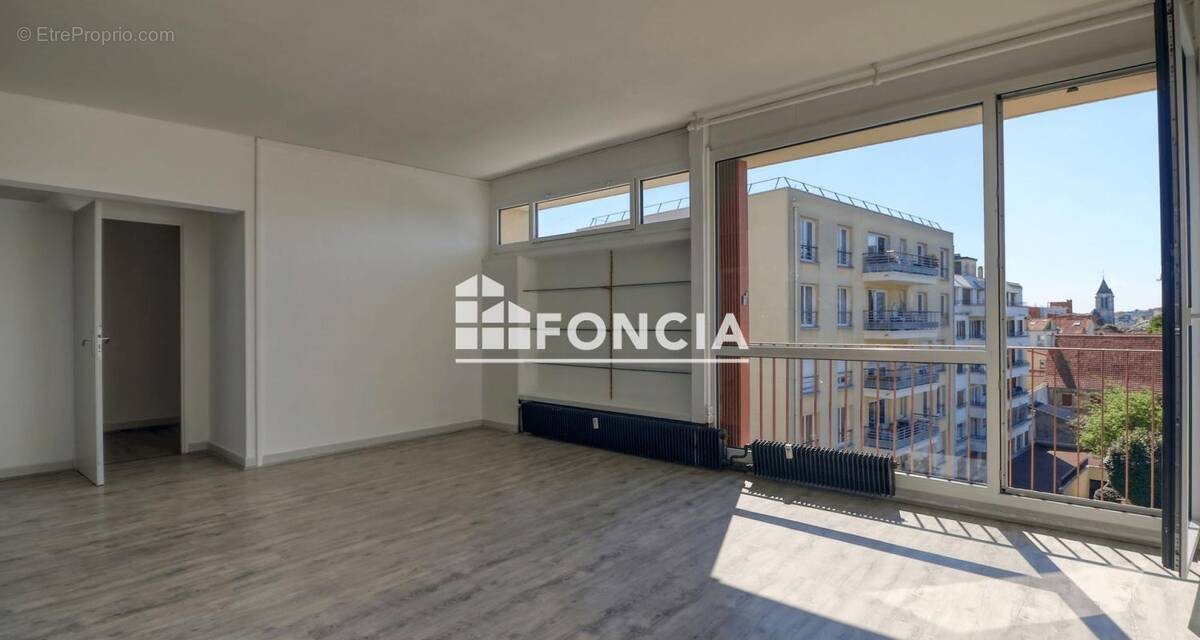 Appartement à VILLEJUIF