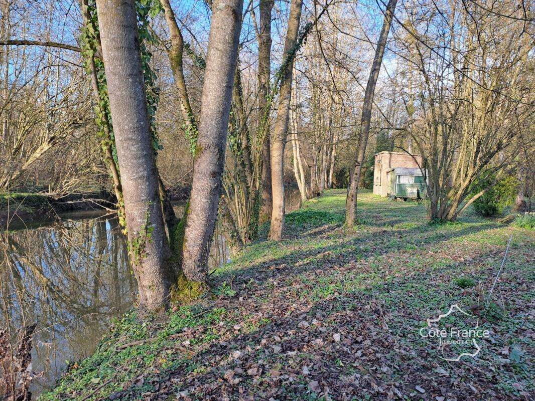 Terrain à MACQUIGNY