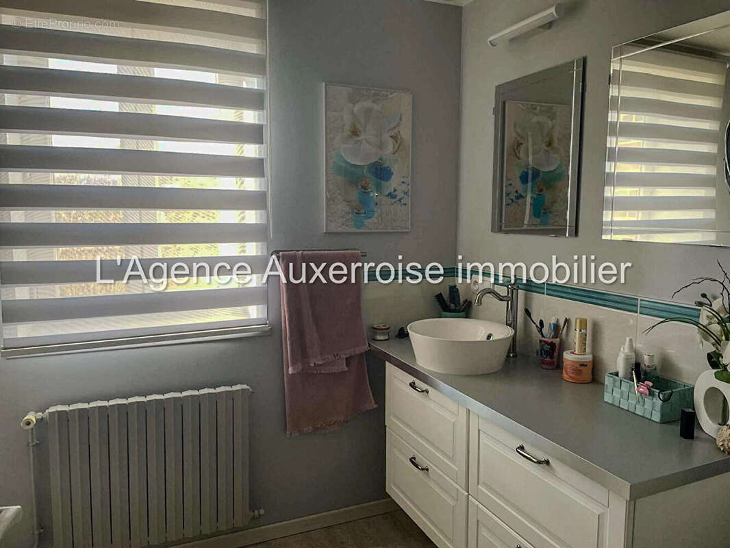 Charmante maison sur Toucy. - photo 8