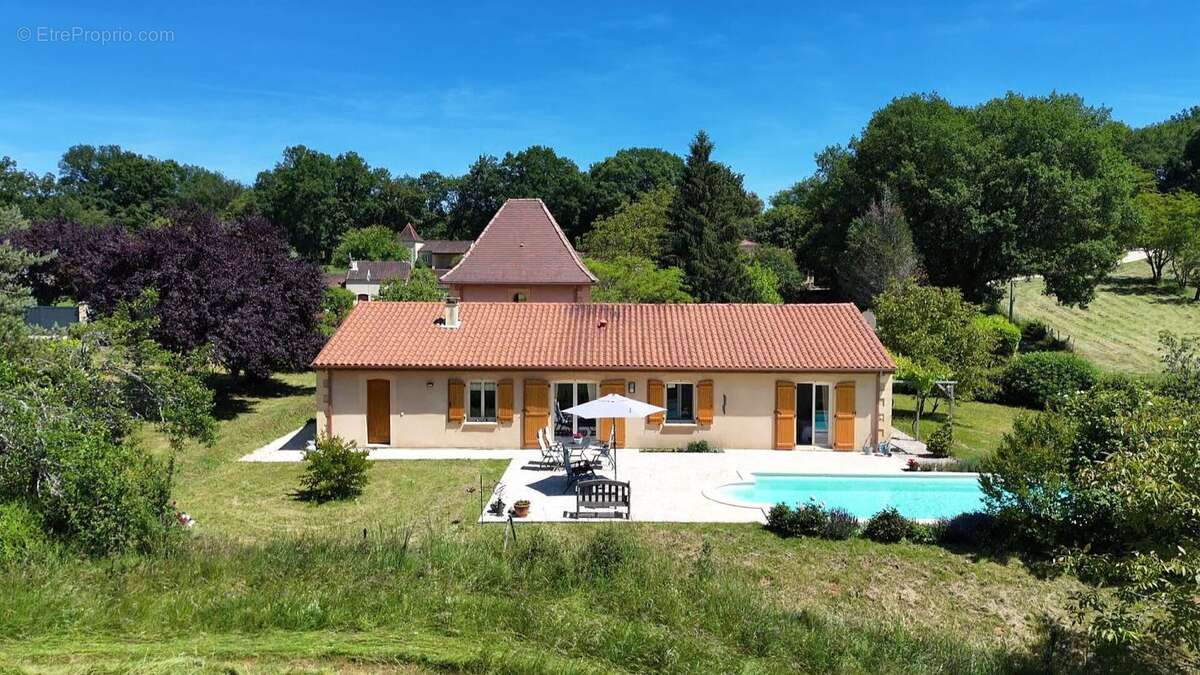 Belle maison contemporaine avec 4 chambres, piscine et garage - photo 17