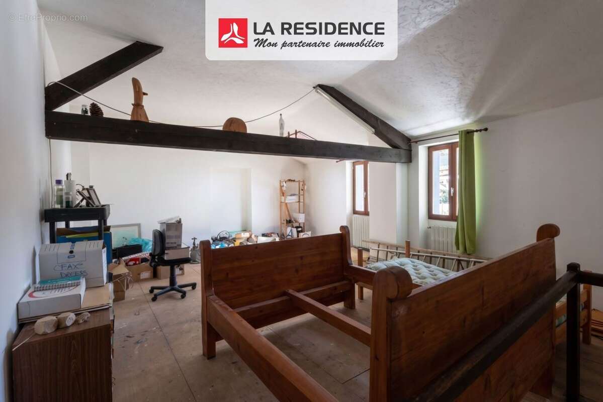 Maison 95 m² à Romans-Sur-Isere  - photo 9