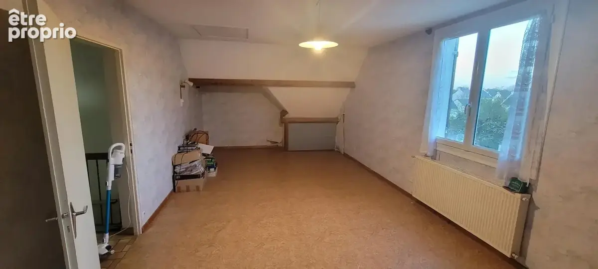 Maison 184 m2 au sol / 6 ch / centre st lyphard - photo 5