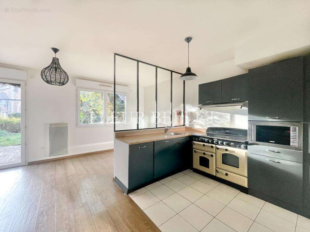 Appartement à ISSY-LES-MOULINEAUX