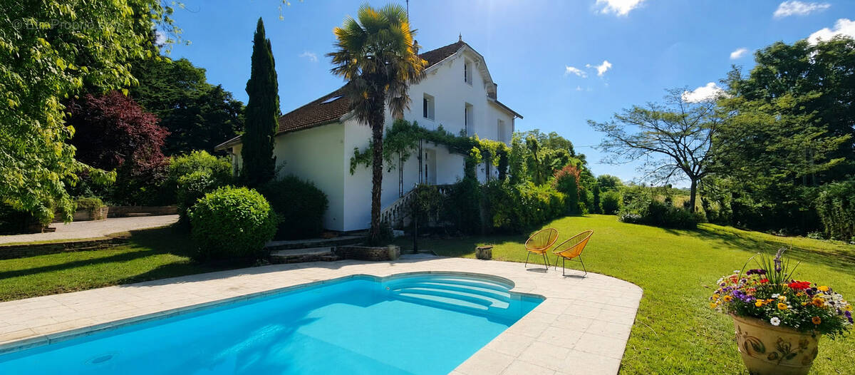 Maison à MORESTEL