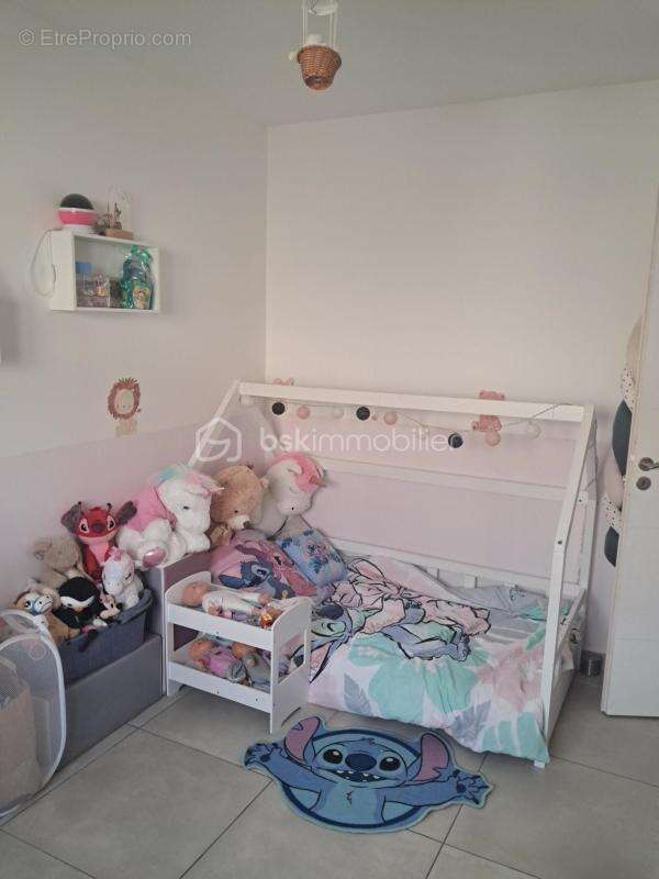 Villa neuve de plain pied avec 3 chambres située dans une impasse sur un terrain clôturé et arboré - photo 11