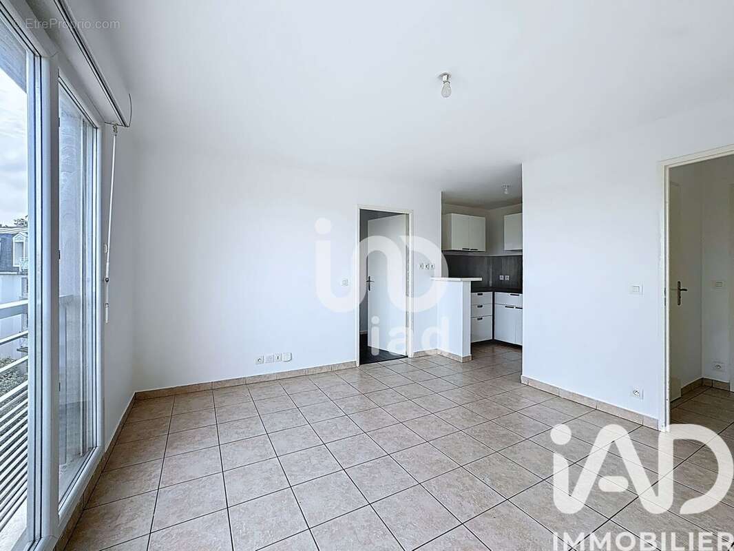Photo 2 - Appartement à COMBS-LA-VILLE