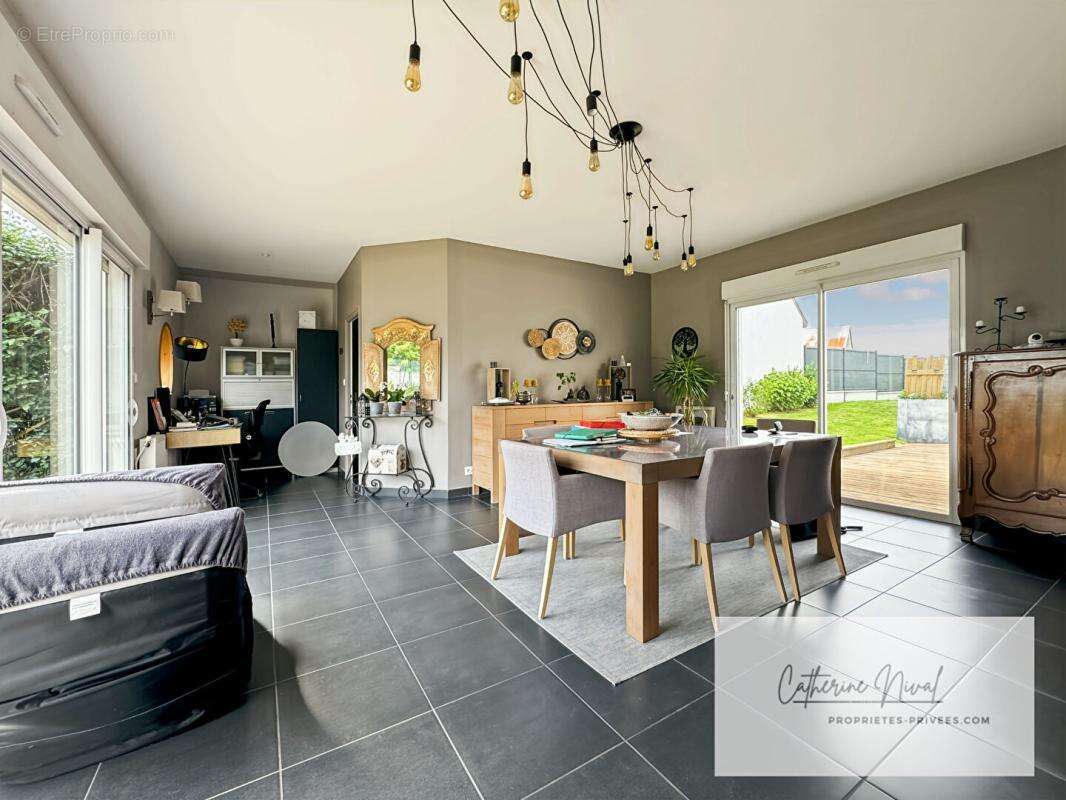 Maison 180 m2, 5 chambres, garage 60 m2 - photo 5