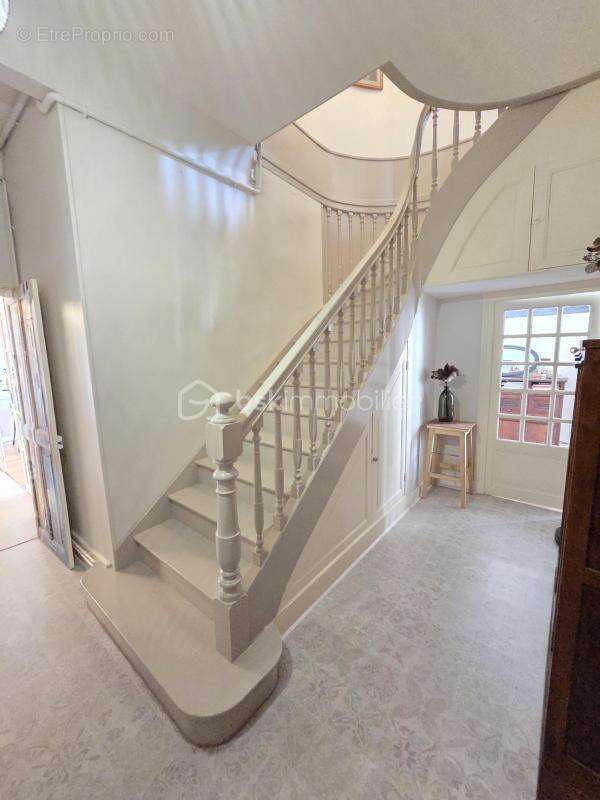 Magnifique Appartement de prestige de 204m² en hyper centre ville de Nevers - photo 16