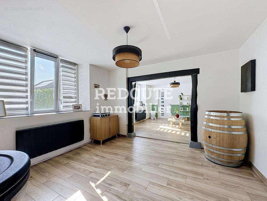 A VENDRE - Maison avec 4 chambres et jardin - Voipreux - Blancs Coteaux - photo 6