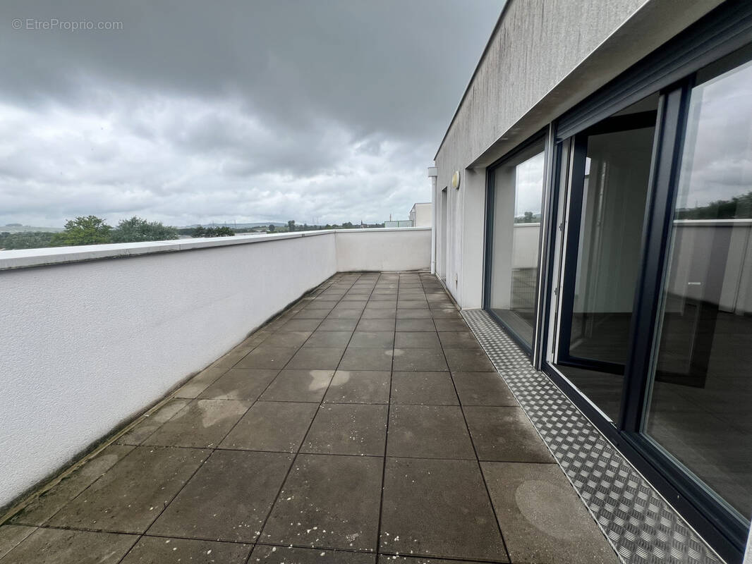 Appartement à BEZANNES