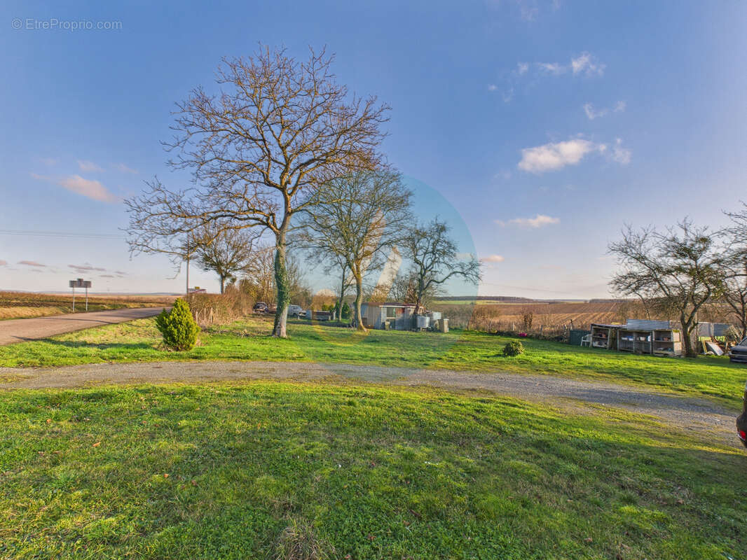 Maison à COSNE-COURS-SUR-LOIRE