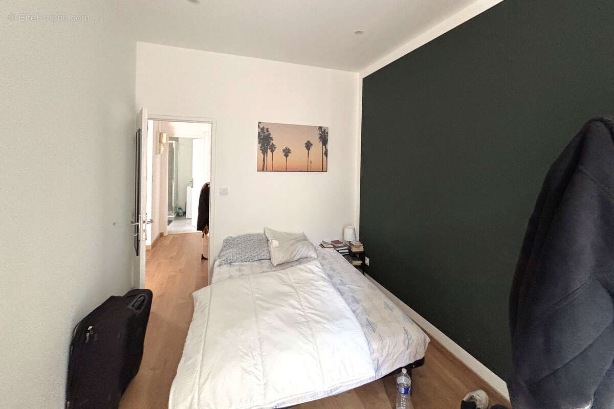 Appartement à MARSEILLE-5E